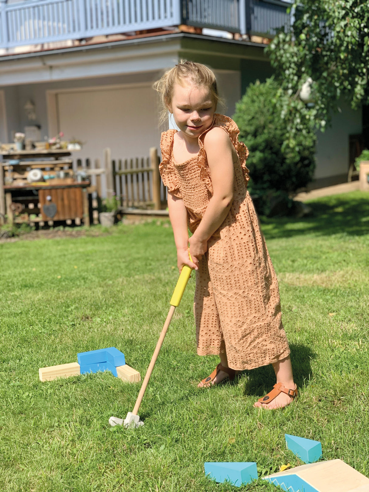 Set Minigolf "Active" – Joc din Lemn Masiv pentru Copii, 3 Crose de Dimensiuni Diferite, Bile Soft, Obstacole și Traseu Ajustabil