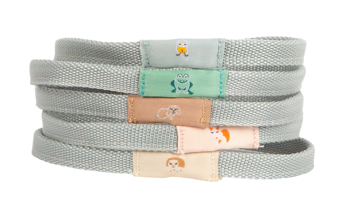 Joc Aruncare Inele "Garden Buddies" – Set din Lemn cu 5 Bețe și 5 Inele Moi, Animale Prietenoase, Pentru Interior și Exterior