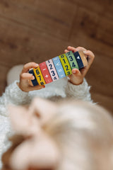 Calculator Rulant 1x1 "Educate" – Cilindru Matematic din Lemn cu 6 Piese Rotative, Adunare, Scădere, Înmulțire și Împărțire