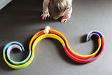 Cuburi de Construit Curcubeu XL – Set din Lemn cu 12 Arcade Colorate și 2 Bile, pentru Construit, Stivuit și Sortat, Dezvoltă Creativitatea