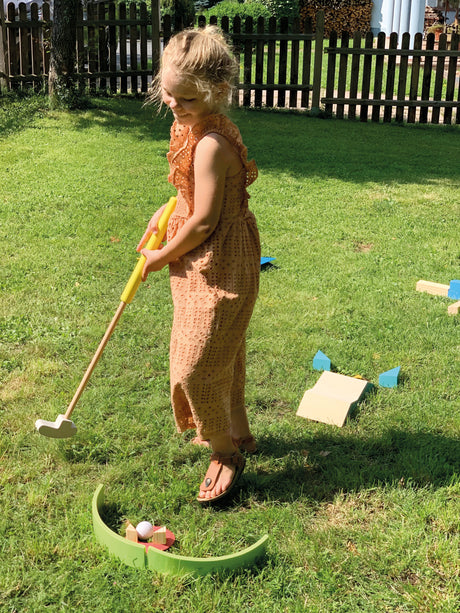 Set Minigolf "Active" – Joc din Lemn Masiv pentru Copii, 3 Crose de Dimensiuni Diferite, Bile Soft, Obstacole și Traseu Ajustabil