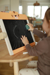 Tablă Creta și Whiteboard "Safari" FSC 100% – Jucărie 2-în-1 din Lemn Certificat pentru Copii, Cu Cretă, Marker și Burete, Design Tigru