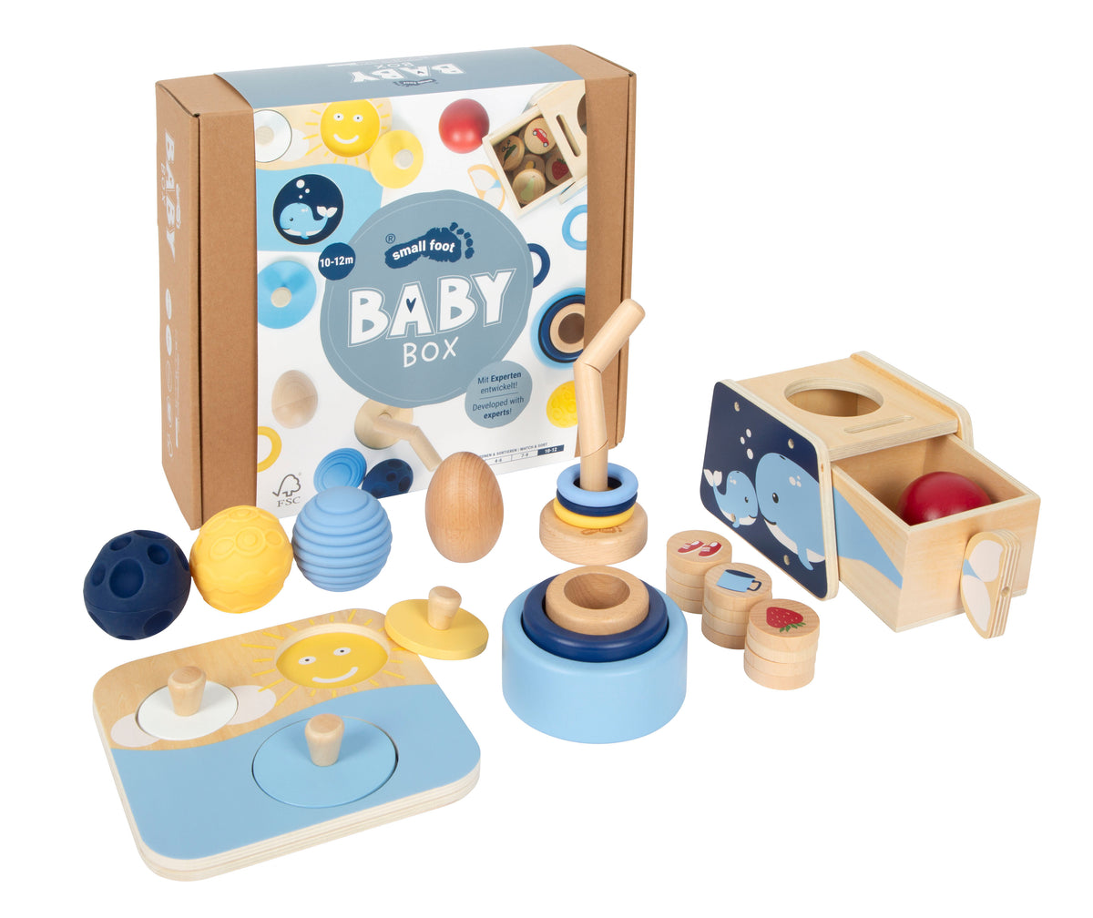 Set jucării bebeluși 10–12 luni Baby Box Small Foot