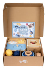 Baby Box 10–12 luni deschis, cu jucăriile în compartimente
