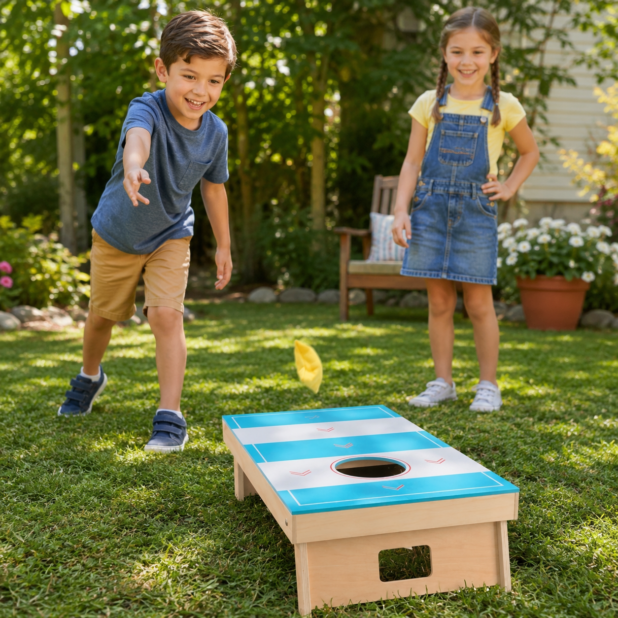 Joc Cornhole și Sling Puck "Active" – Joc 2-în-1 din Lemn cu Tablă Dublă Față, Accesorii Incluse, Potrivit pentru Toate Vârstele